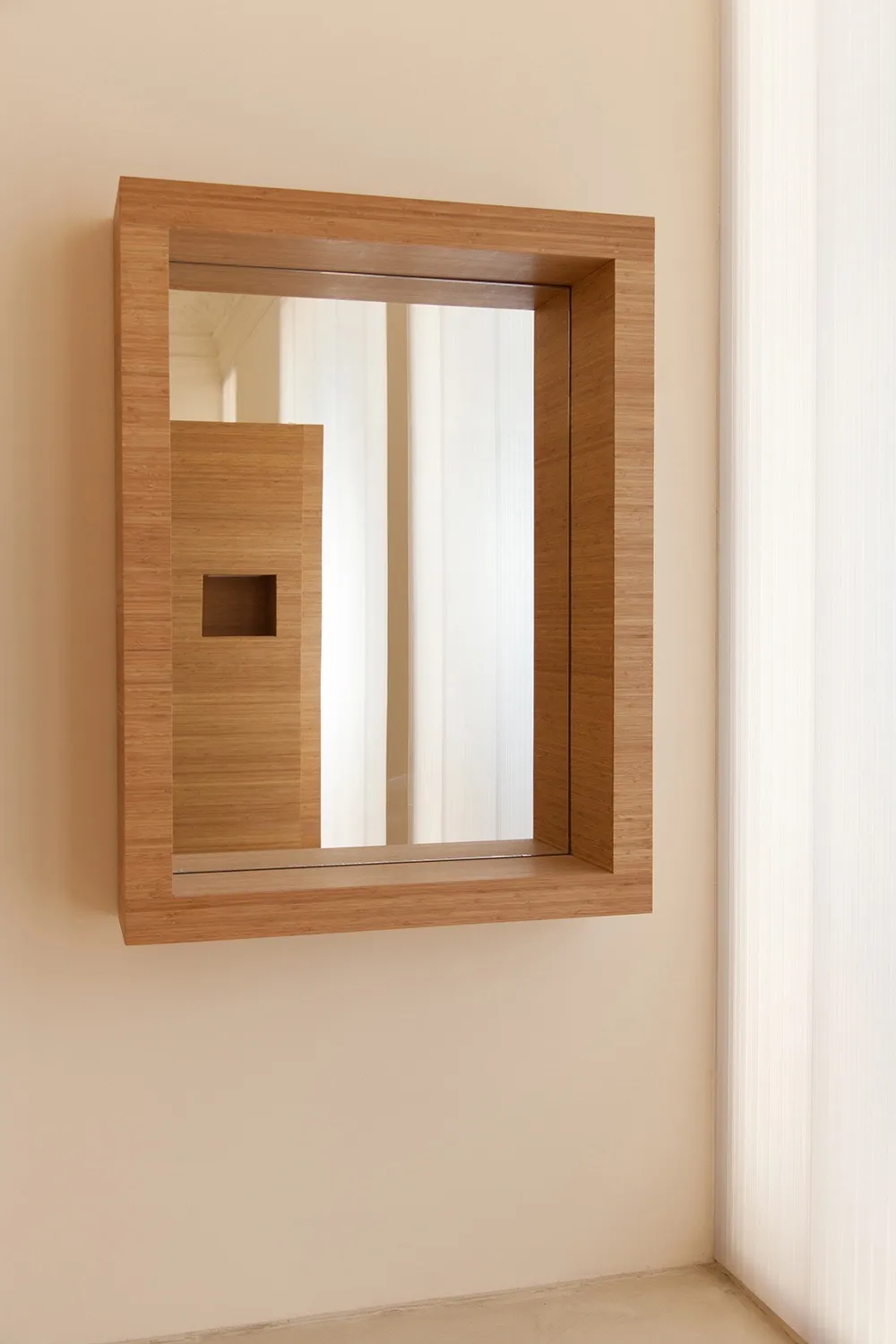 Detalle espejo tocador. - Salon de Reinos | Galería de arquitectura Handmade Architecture